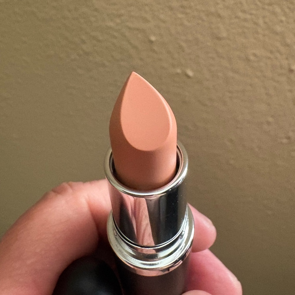 MAC Cosmetics Satin Lipstick - Sleek Satin in Peach ๐ 836 FLESHPOT Brand New - Picture 12 of 15